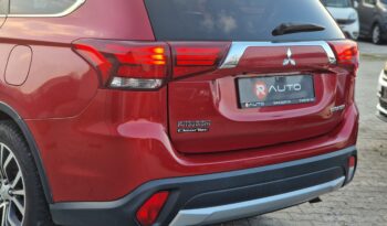 Mitsubishi Outlander 2.2 DI-D Intense 4WD 7Miest full