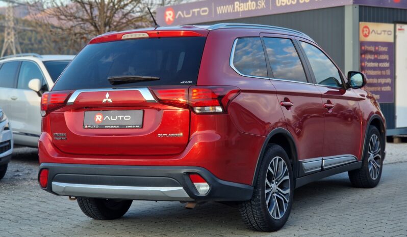 Mitsubishi Outlander 2.2 DI-D Intense 4WD 7Miest full
