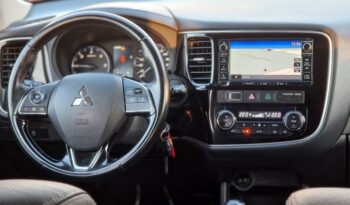 Mitsubishi Outlander 2.2 DI-D Intense 4WD 7Miest full