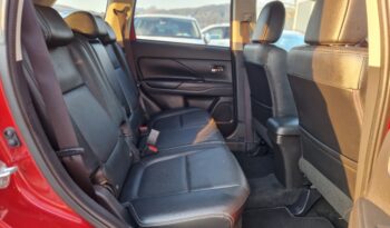 Mitsubishi Outlander 2.2 DI-D Intense 4WD 7Miest full
