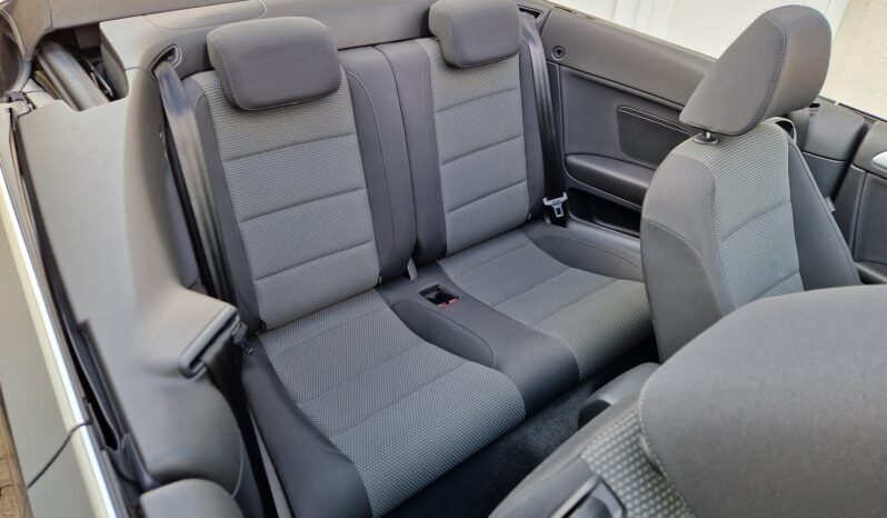 Volkswagen Golf Cabrio 2.0 TDI BlueMotion Technology full