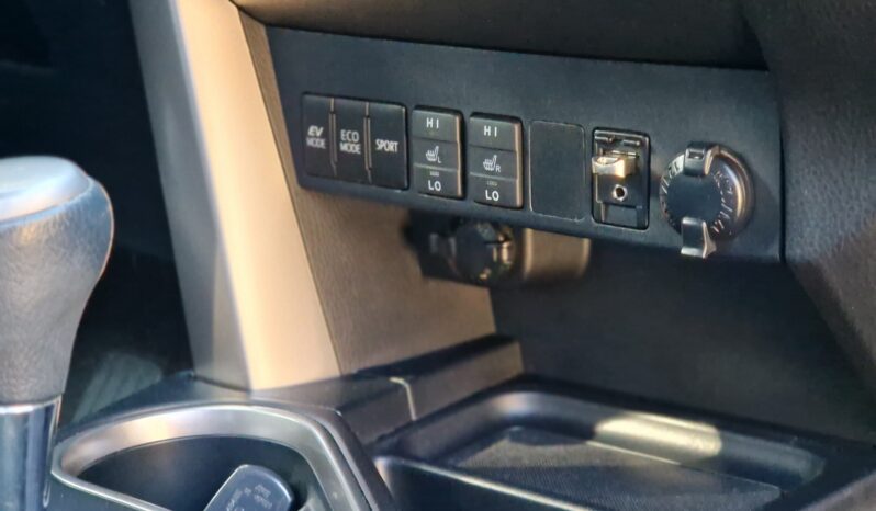 Toyota RAV4 2.5 Hybrid Executive FWD full