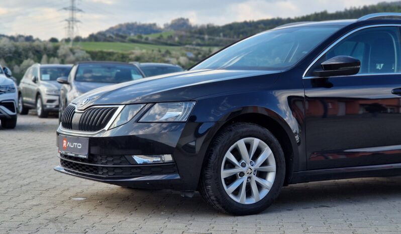 Škoda Octavia Combi 1.6 TDI SCR Active full