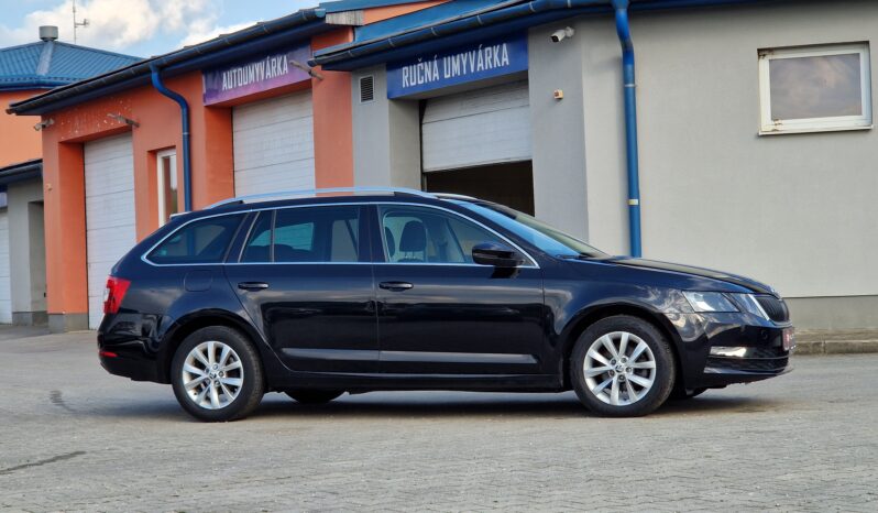 Škoda Octavia Combi 1.6 TDI SCR Active full