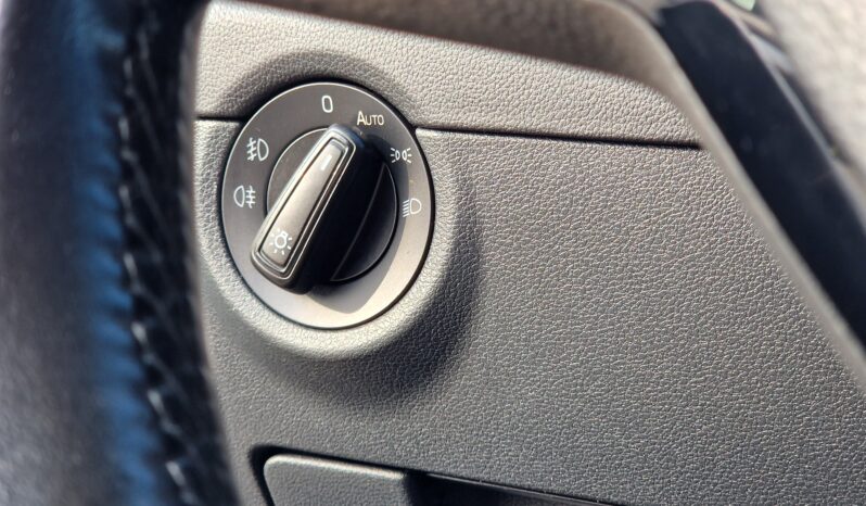 Škoda Octavia Combi 1.6 TDI SCR Active full