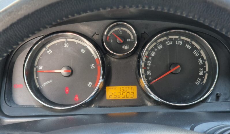 Opel Antara 2.0 CDTI 4×4 Cosmo full